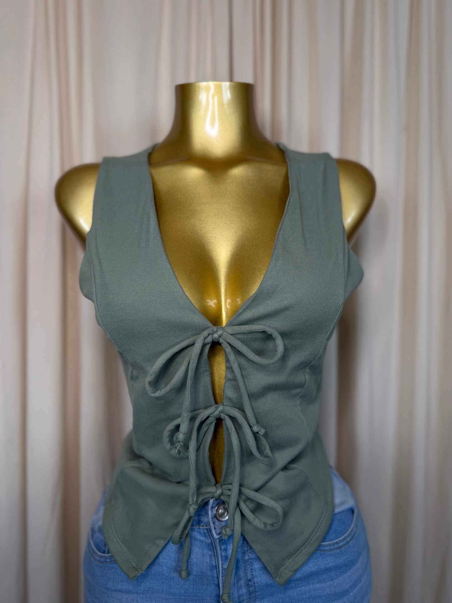 TIE FRONT TOP